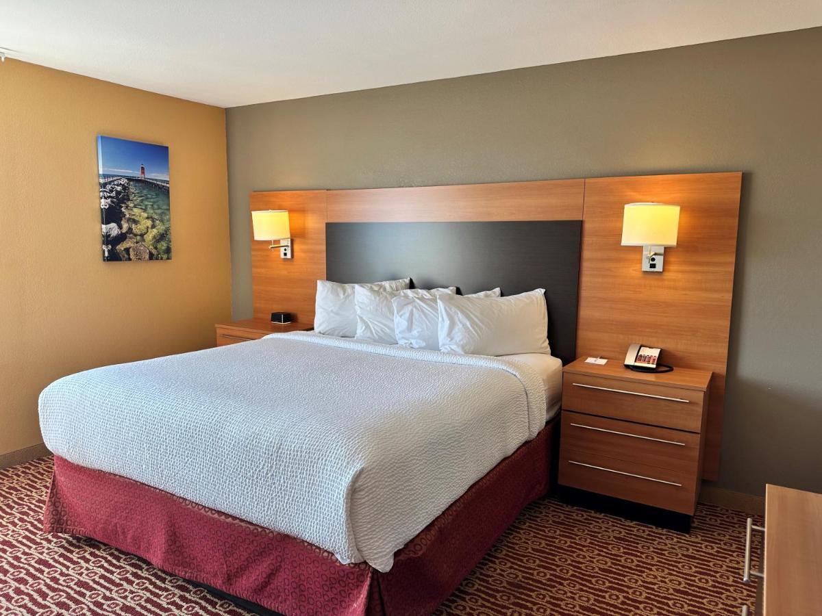 Towneplace Suites By Marriott Detroit Troy Exteriör bild