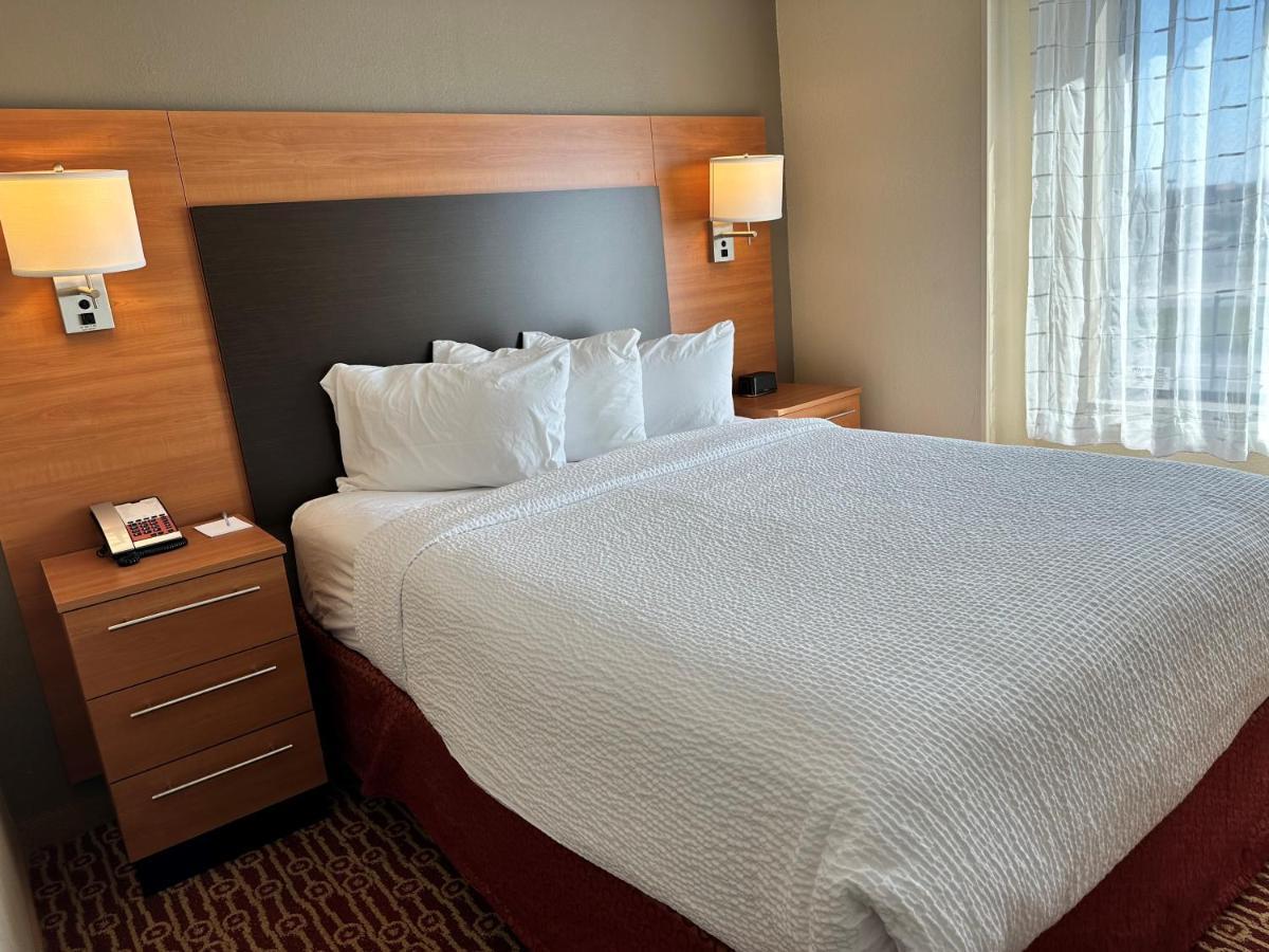 Towneplace Suites By Marriott Detroit Troy Exteriör bild