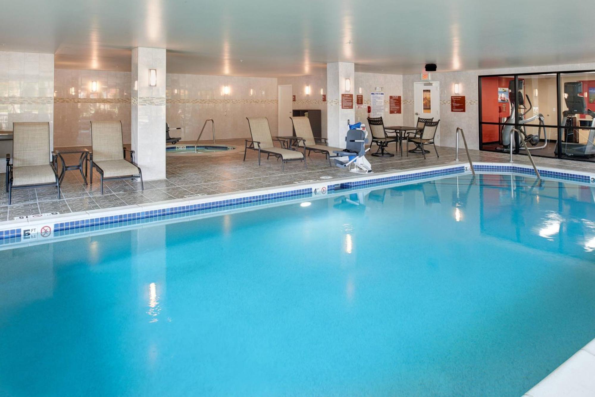 Towneplace Suites By Marriott Detroit Troy Exteriör bild