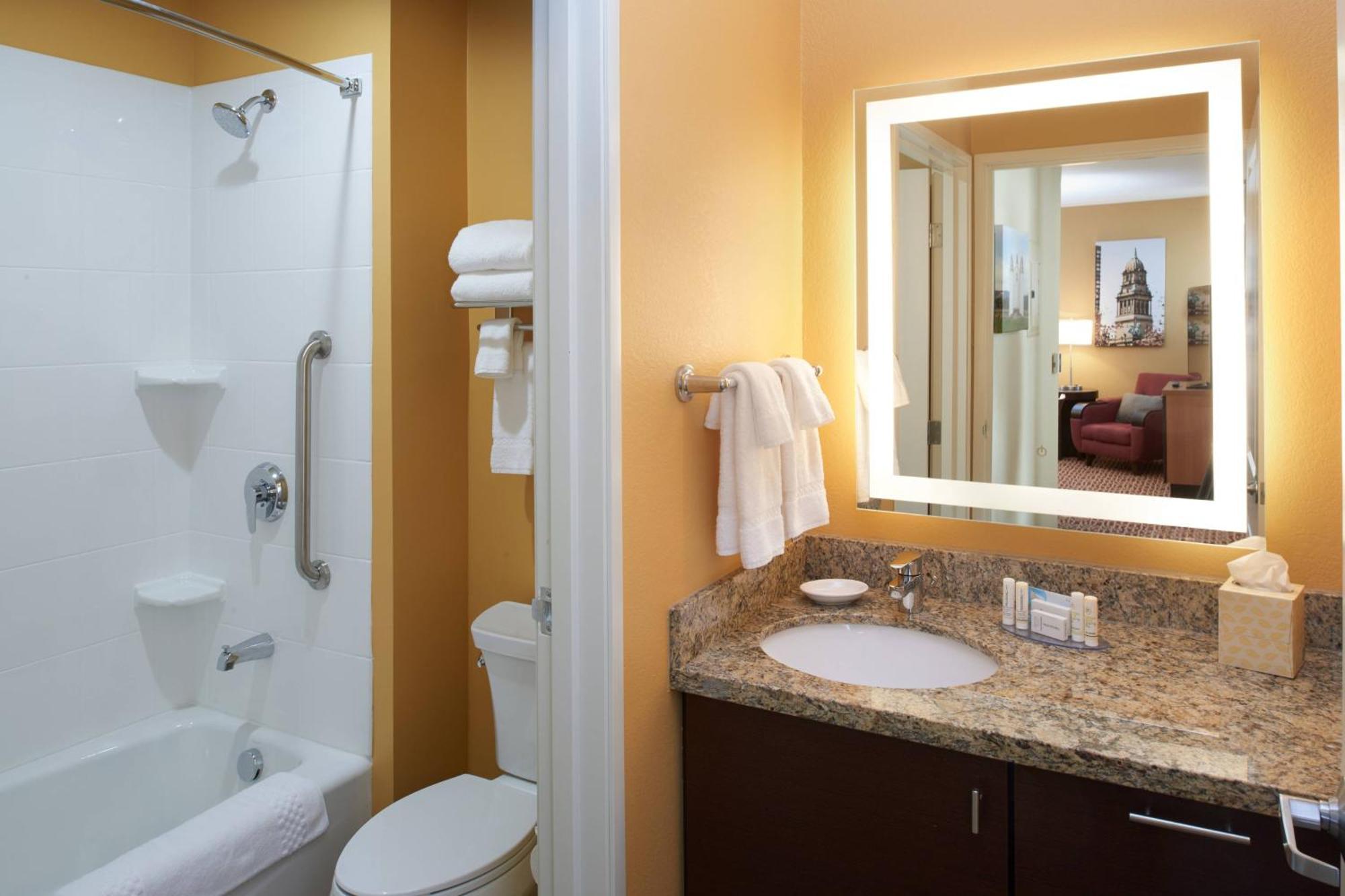 Towneplace Suites By Marriott Detroit Troy Exteriör bild