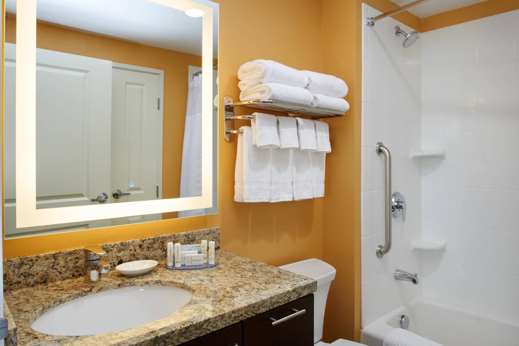 Towneplace Suites By Marriott Detroit Troy Exteriör bild