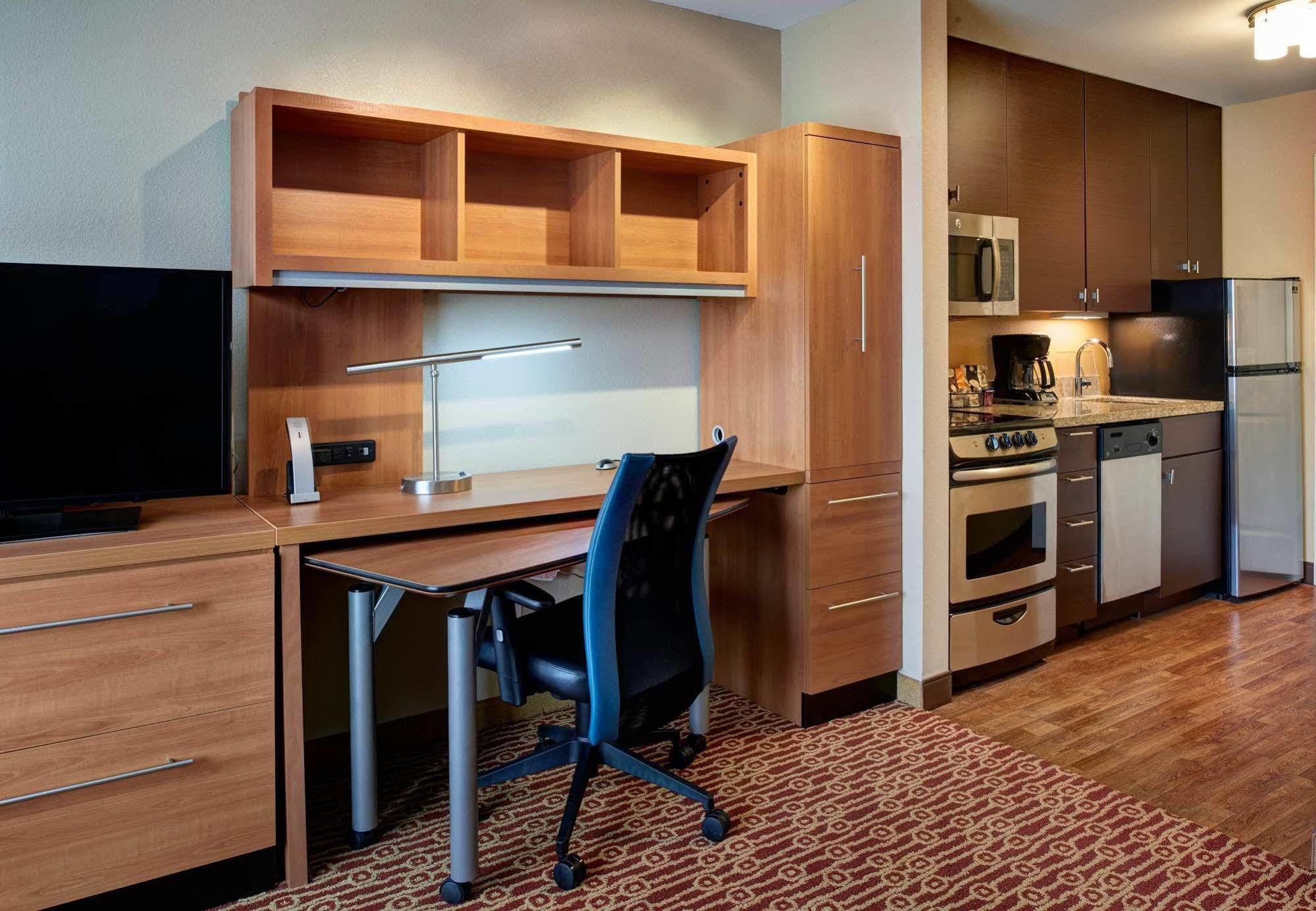 Towneplace Suites By Marriott Detroit Troy Exteriör bild